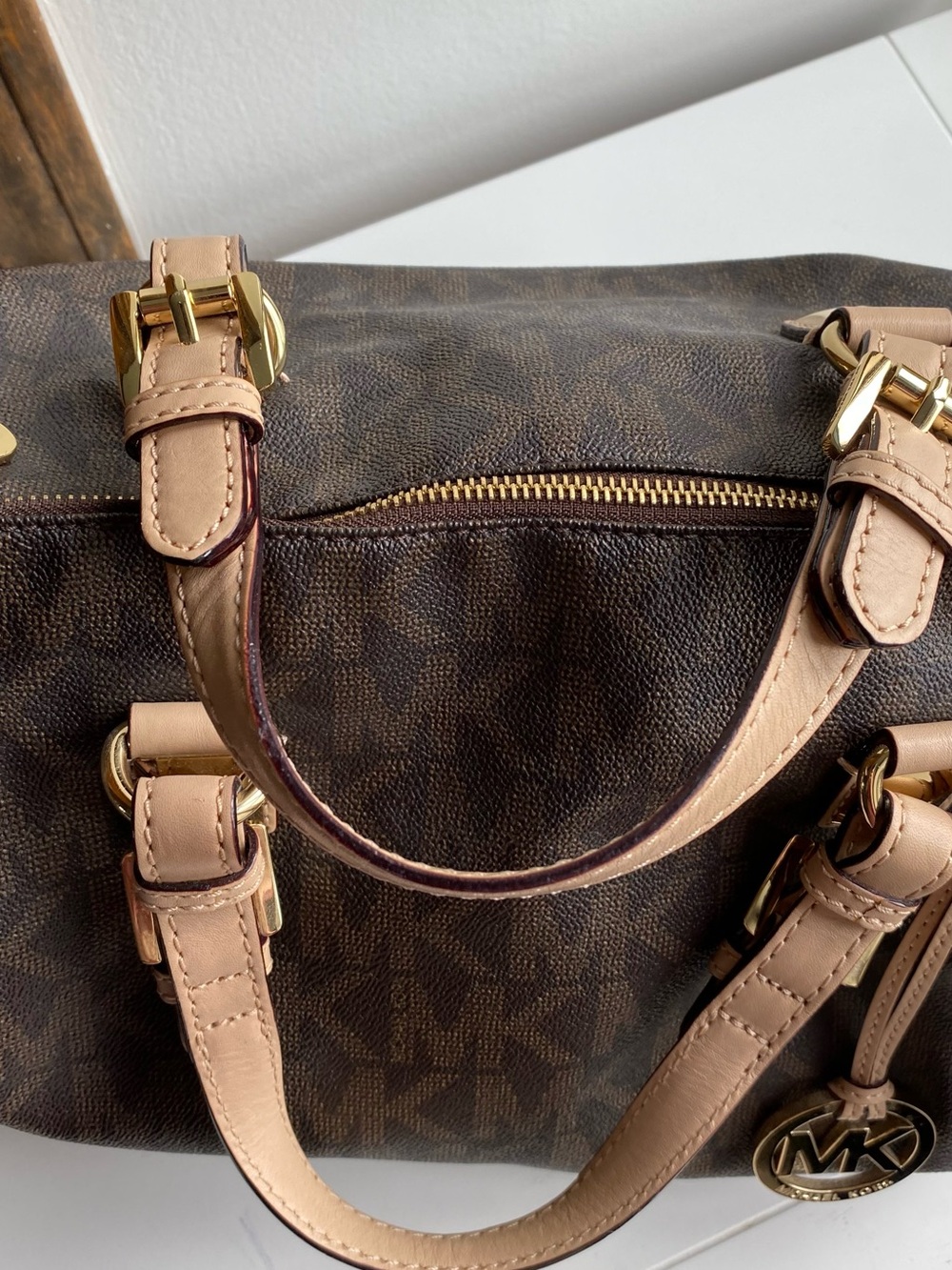 Michael Kors Grayson satchel bag in chocolate and cream leather - Picture 8 of 10